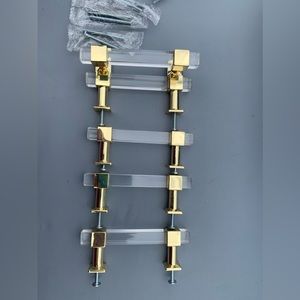 Cabinet-drawer pulls